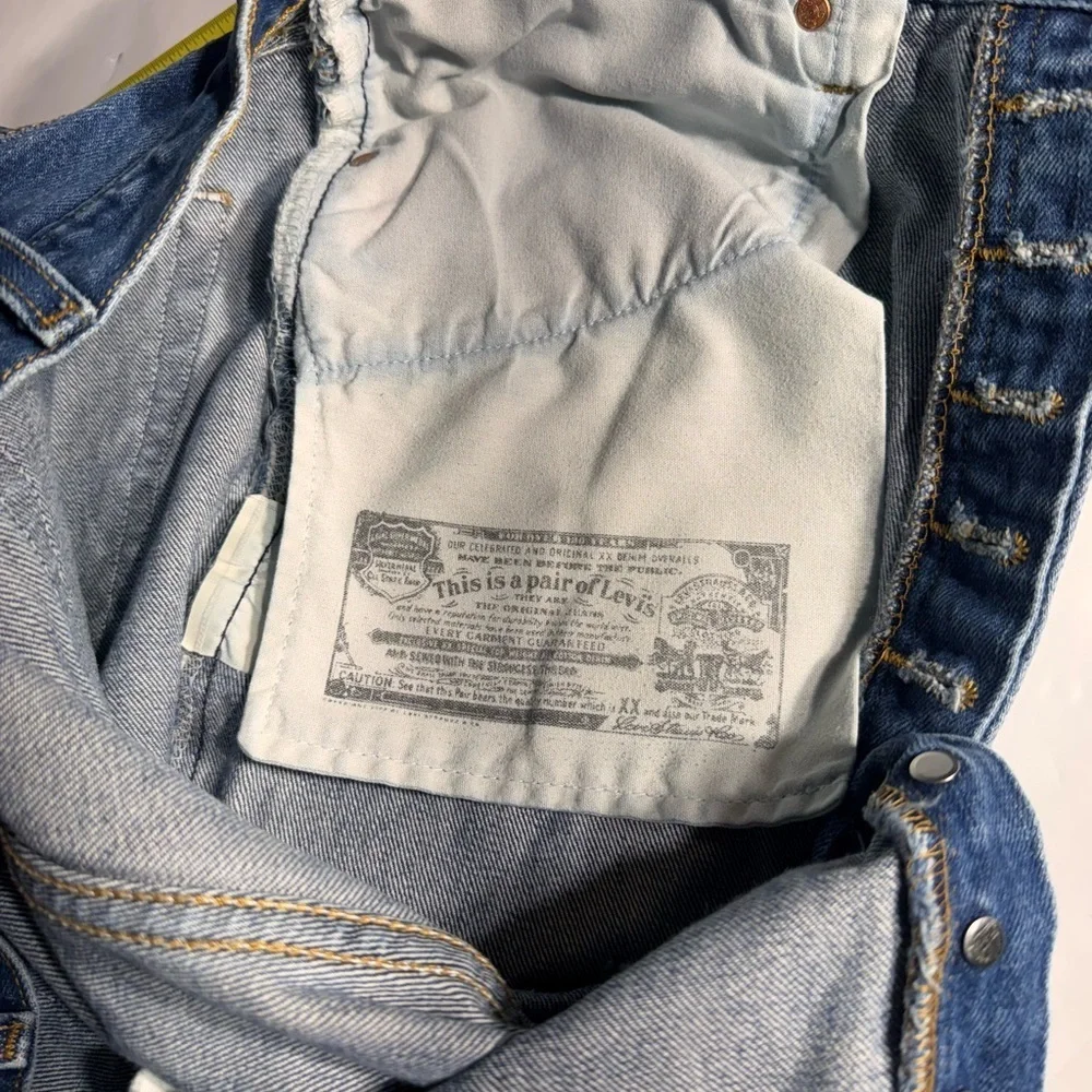 Vintage Levi’s 100% Cotton Jeans – Made in Dominican Republic (W38 L32)